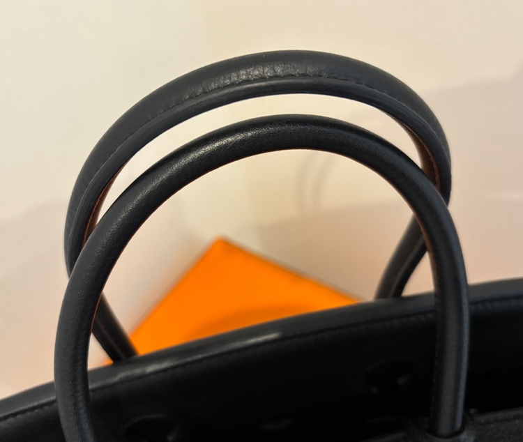 バーキン35トリヨンクレマンス（ブランドバッグ）の商品画像 - 査定依頼日：2026年2月20日 - 最高査定価格：1,900,000円