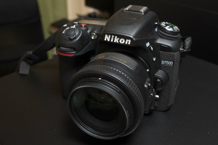 D7500（カメラ）の商品画像 - 査定依頼日：2026年4月1日 - 最高査定価格：66,100円