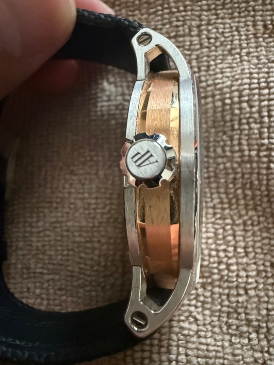 オーデマピゲ その他 15210CR.OO.A002CR.01 code 11.59（高級時計）の商品画像 - 査定依頼日：2025年7月14日 - 最高査定価格：2,800,000円