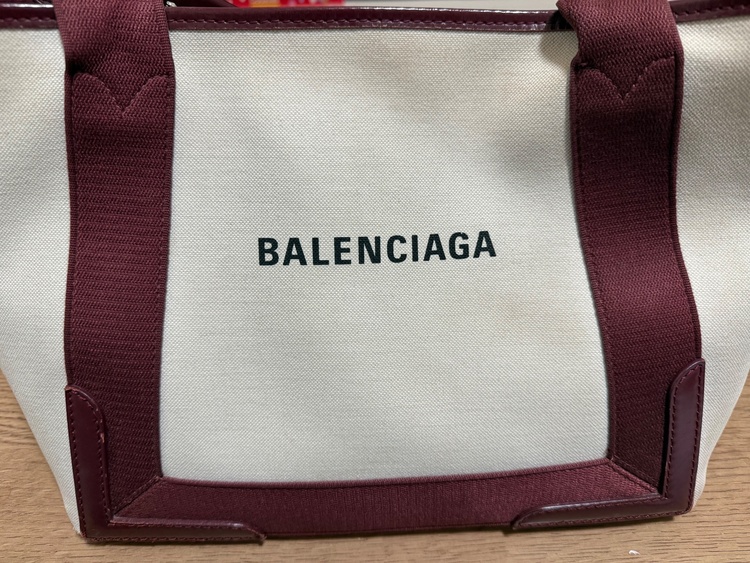 バレンシアガ  （ブランドバッグ）の商品画像 - 査定依頼日：2025年12月8日 - 最高査定価格：40,000円