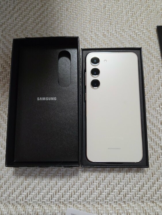 Galaxy Galaxy S23 シリーズ SIMフリー（スマホ）の商品画像 - 査定依頼日：2026年7月18日 - 最高査定価格：100,000円