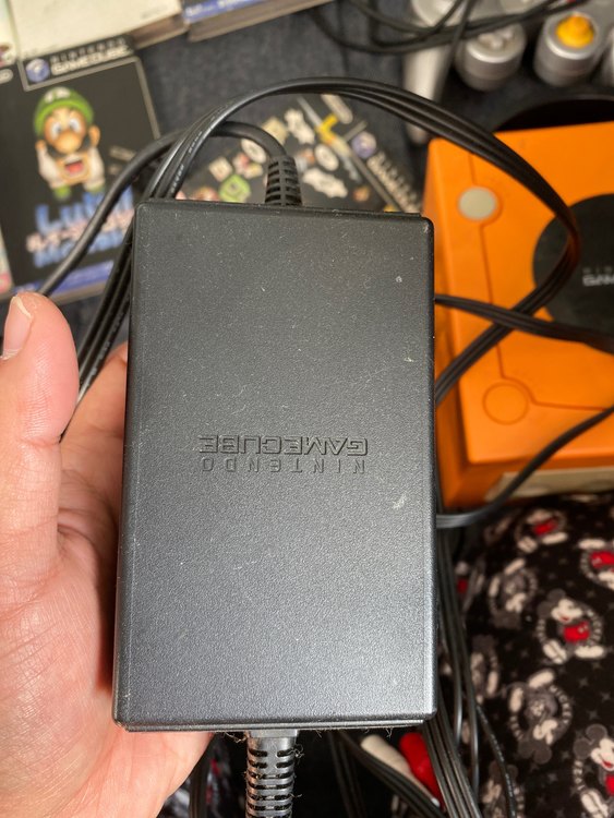 ゲームキューブDOL-001（ゲーム機本体・ゲームソフト）の商品画像 - 査定依頼日：2023年5月20日 - 最高査定価格：1,200円