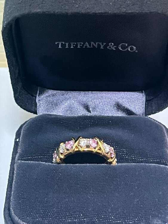 Tiffany&Co. リングジャン シュランバージェクロスピンクサファイア（宝石）の商品画像 - 査定依頼日：2025年4月11日 - 最高査定価格：800,000円