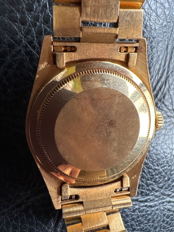 ロレックス デイデイト 18238（高級時計）の商品画像 - 査定依頼日：2026年1月27日 - 最高査定価格：2,900,000円