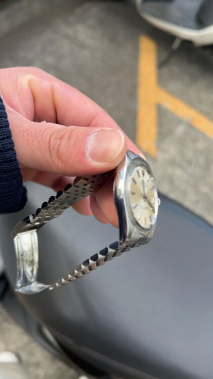 ロレックス デイトジャスト （高級時計）の商品画像 - 査定依頼日：2025年2月19日 - 最高査定価格：250,000円