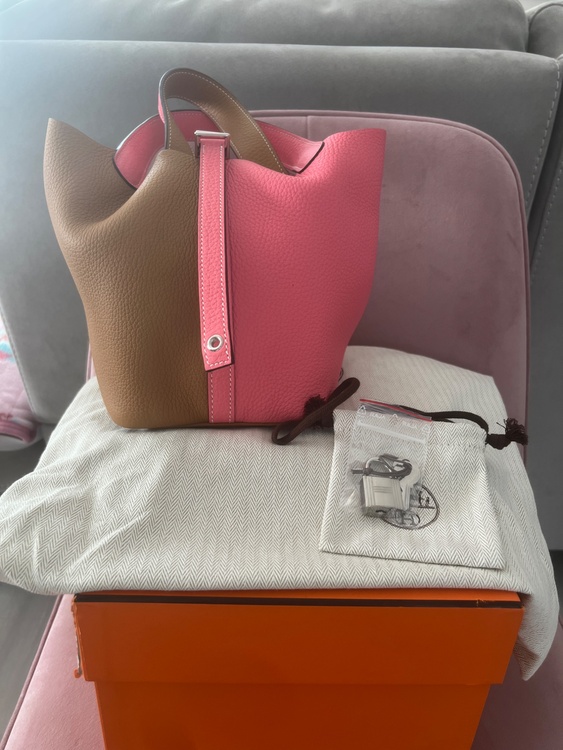 ピコタン（ブランドバッグ）の商品画像 - 査定依頼日：2026年2月19日 - 最高査定価格：300,000円