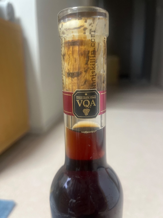 インニスキリン　アイスワイン2007 Ruby reserve（お酒）の商品画像 - 査定依頼日：2026年5月9日 - 最高査定価格：100,000円