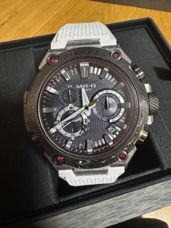 MRG-B2000SG-1AJR（高級時計）の商品画像 - 査定依頼日：2025年8月27日 - 最高査定価格：100,000円