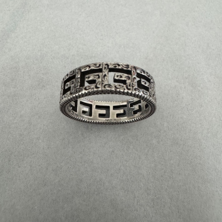 グッチ  （ブランドバッグ）の商品画像 - 査定依頼日：2025年11月29日 - 最高査定価格：15,000円