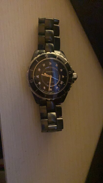 シャネル J12 H570（高級時計）の商品画像 - 査定依頼日：2025年4月7日 - 最高査定価格：400,000円