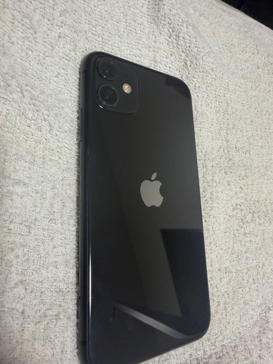 iPhone11（スマホ）の商品画像 - 査定依頼日：2026年4月27日 - 最高査定価格：12,000円