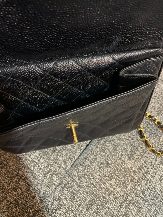 シャネル シャネル(その他) （ブランドバッグ）の商品画像 - 査定依頼日：2025年1月11日 - 最高査定価格：400,000円