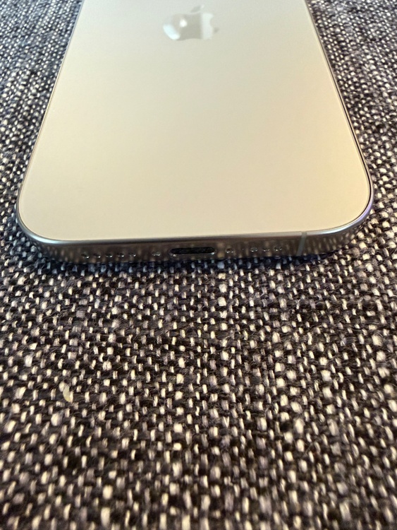 iPhone iPhone 16 Pro 128GB SIMフリー（スマホ）の商品画像 - 査定依頼日：2026年9月23日 - 最高査定価格：114,500円