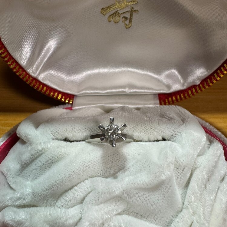 立爪ダイヤモンドリング（宝石）の商品画像 - 査定依頼日：2025年5月22日 - 最高査定価格：85,000円