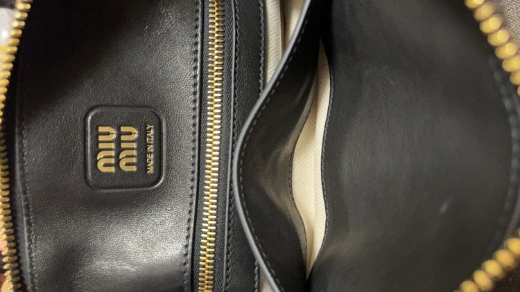 アバンチュール ナッパレザートップハンドルバッグ（ブランドバッグ）の商品画像 - 査定依頼日：2025年11月22日 - 最高査定価格：250,000円