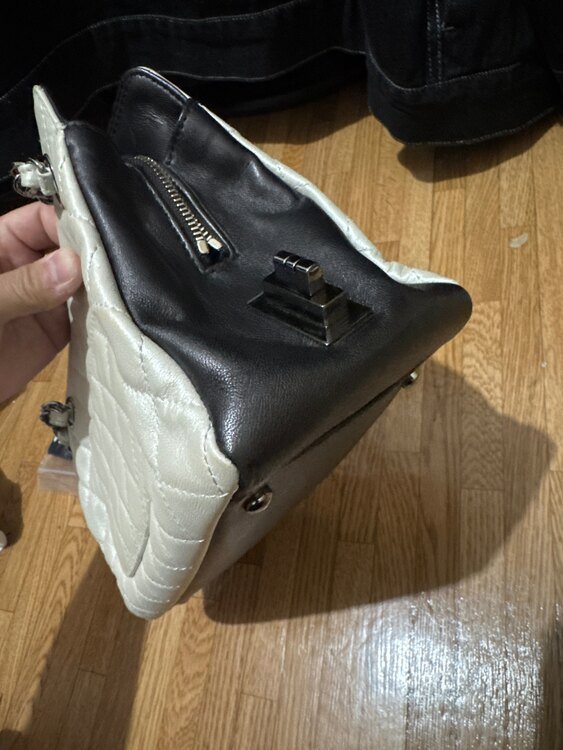 ラムスキン　チェーン　ショルダーバッグ　ココマーク（ブランドバッグ）の商品画像 - 査定依頼日：2025年4月30日 - 最高査定価格：150,000円