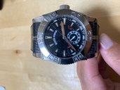 ロジェ・デュブイ イージーダイバー （高級時計）の商品画像 - 査定依頼日：2022年10月24日 - 最高査定価格：400,000円