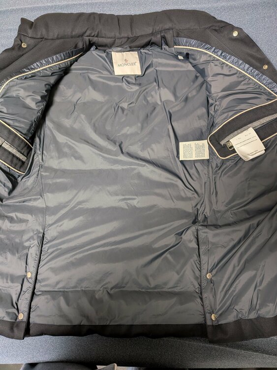 ダウンジャケット（古着・ファッション）の商品画像 - 査定依頼日：2025年12月18日 - 最高査定価格：90,000円