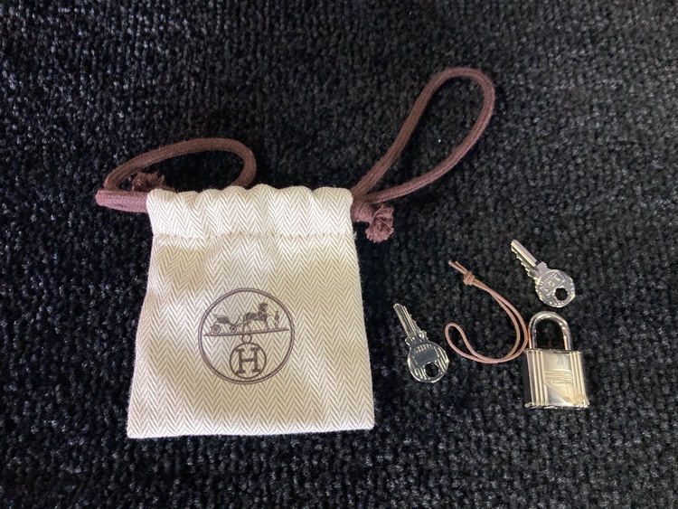 2021年　Z番（ブランドバッグ）の商品画像 - 査定依頼日：2026年3月15日 - 最高査定価格：380,000円