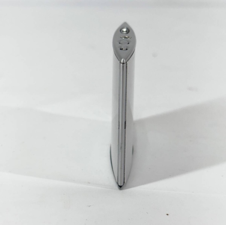 正規品 HERMES エルメス 2006年 銀座限定品 ノベルテ（オーディオ・スピーカー）の商品画像 - 査定依頼日：2025年7月4日 - 最高査定価格：12,000円