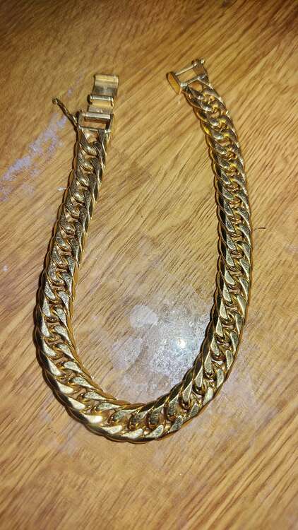 ブレスレット18金50g（金・貴金属）の商品画像 - 査定依頼日：2025年2月12日 - 最高査定価格：591,000円