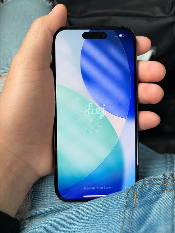 iPhone 15 128GB au（スマホ）の商品画像 - 査定依頼日：2026年4月19日 - 最高査定価格：53,000円