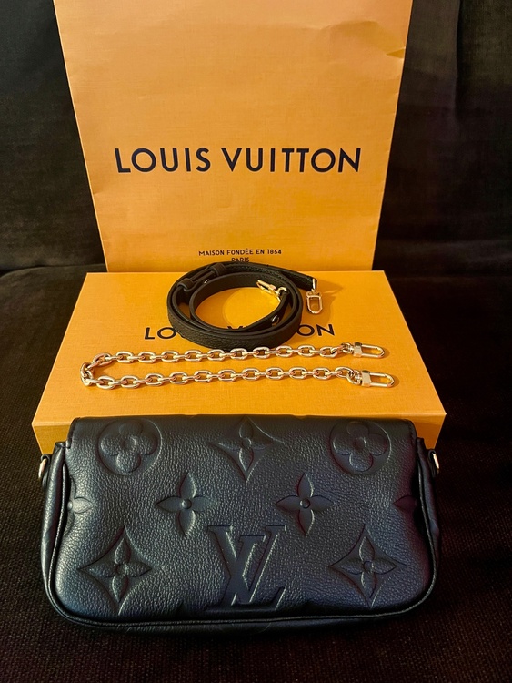 ウォレットオンチェーン•アイビー（ブランドバッグ）の商品画像 - 査定依頼日：2026年1月12日 - 最高査定価格：220,000円