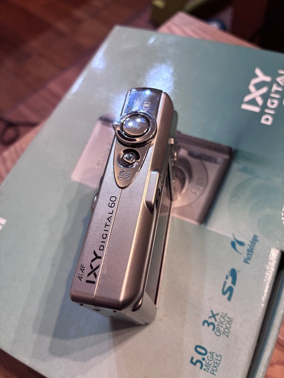 xydigital60（カメラ）の商品画像 - 査定依頼日：2026年2月25日 - 最高査定価格：5,500円