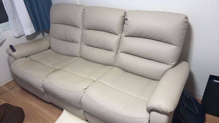 リクライニングソファ（家具・寝具）の商品画像 - 査定依頼日：2025年10月27日 - 最高査定価格：3,000円