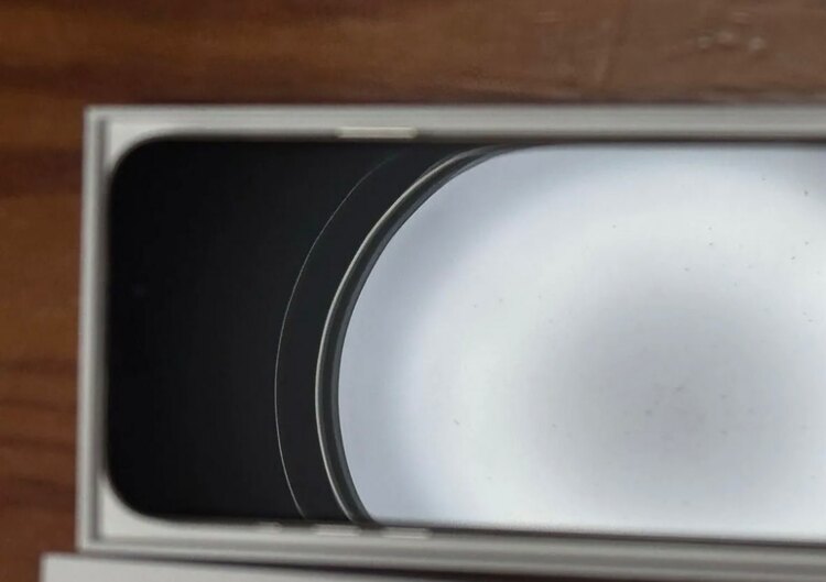 iPhone 16 Pro Max 256GB SIMフリー（スマホ）の商品画像 - 査定依頼日：2025年3月20日 - 最高査定価格：137,000円