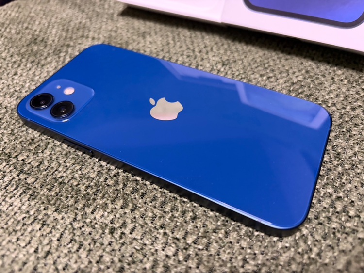 iPhone12 ブルー（スマホ）の商品画像 - 査定依頼日：2025年11月24日 - 最高査定価格：18,000円