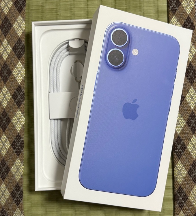 ウルトラマン（スマホ）の商品画像 - 査定依頼日：2025年9月11日 - 最高査定価格：111,000円