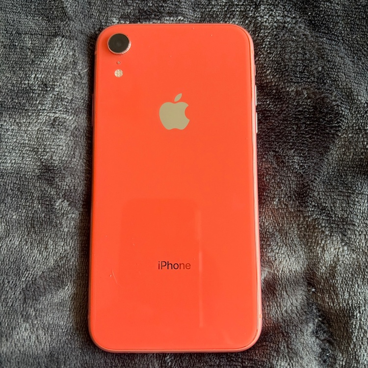 iPhone iPhoneXR 128GB SIMフリー（スマホ）の商品画像 - 査定依頼日：2026年6月6日 - 最高査定価格：14,000円