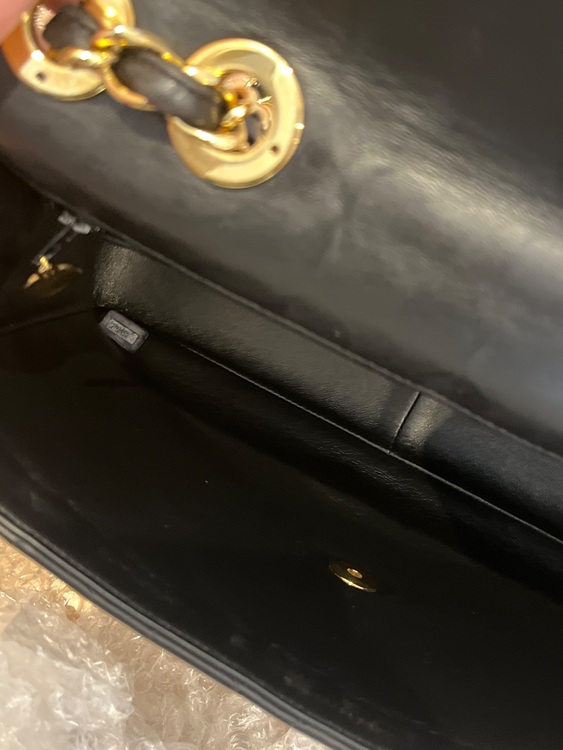 フラップチェーンショルダー（ブランドバッグ）の商品画像 - 査定依頼日：2025年11月18日 - 最高査定価格：420,000円