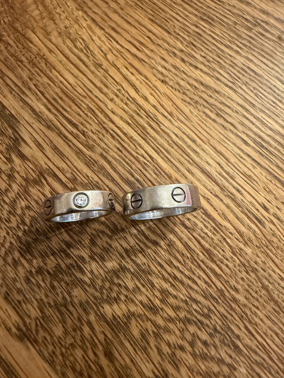 カルティエ　ホワイトゴールドラブリング　ハーフダイヤモンドリング（金・貴金属）の商品画像 - 査定依頼日：2026年9月10日 - 最高査定価格：150,000円