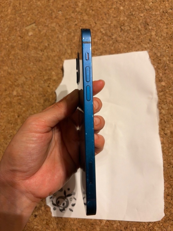 iPhone12 128GB（スマホ）の商品画像 - 査定依頼日：2026年8月24日 - 最高査定価格：25,000円