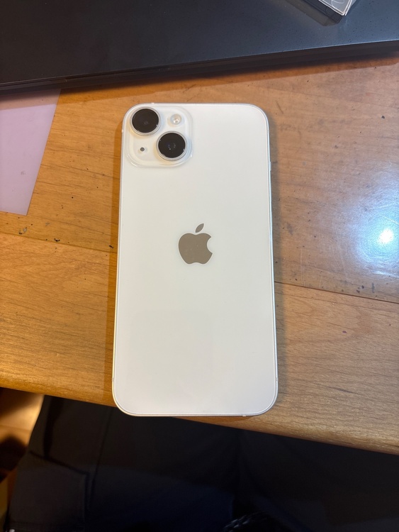 iPhone 14 128GB Softbank（スマホ）の商品画像 - 査定依頼日：2026年4月29日 - 最高査定価格：39,000円