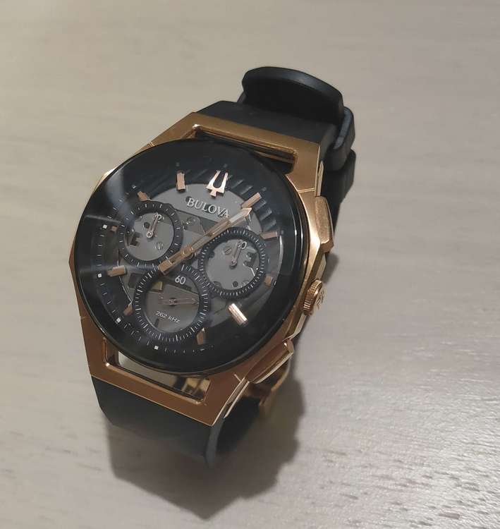 ブローバカーブ98A165（ブランド財布・小物）の商品画像 - 査定依頼日：2022年8月11日 - 最高査定価格：18,000円