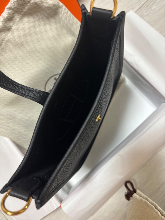 エルメス エブリン （ブランドバッグ）の商品画像 - 査定依頼日：2025年10月8日 - 最高査定価格：370,000円