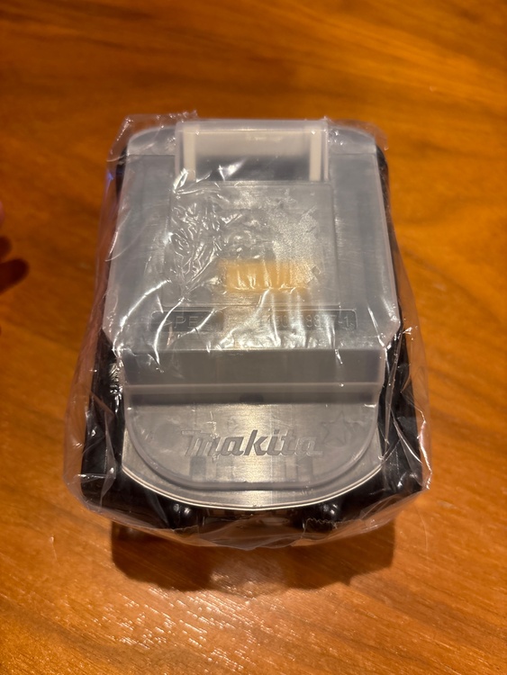 マキタバッテリー（電動工具・農機具・業務用機械）の商品画像 - 査定依頼日：2025年12月24日 - 最高査定価格：5,400円