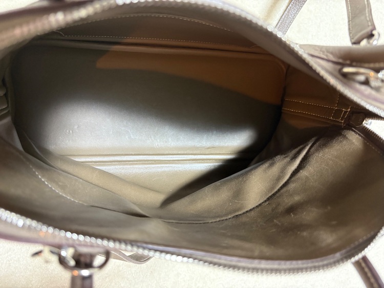 ボリード31 エトゥープ（ブランドバッグ）の商品画像 - 査定依頼日：2025年8月18日 - 最高査定価格：600,000円