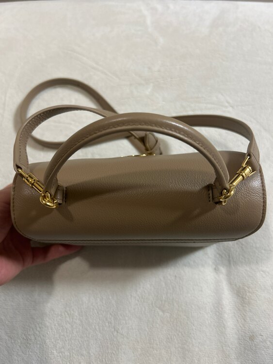 セリーヌ  （ブランドバッグ）の商品画像 - 査定依頼日：2025年4月23日 - 最高査定価格：180,000円