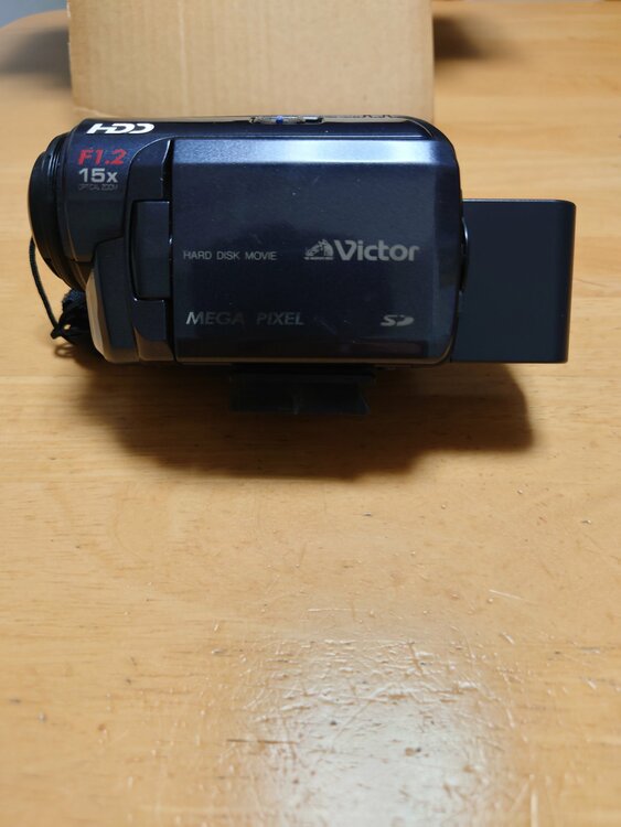 Everio　GZ-MG50（カメラ）の商品画像 - 査定依頼日：2026年3月25日 - 最高査定価格：100,000円