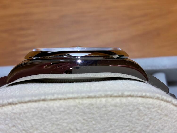 デイトジャスト36（ブラック、ドームベゼル、オイスターブレス）（高級時計）の商品画像 - 査定依頼日：2025年9月10日 - 最高査定価格：1,250,000円