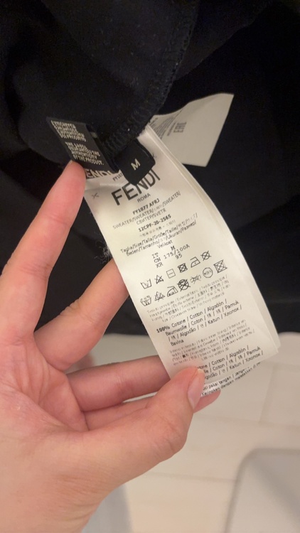 フェンディズッカ総柄（古着・ファッション）の商品画像 - 査定依頼日：2026年3月31日 - 最高査定価格：10,000円