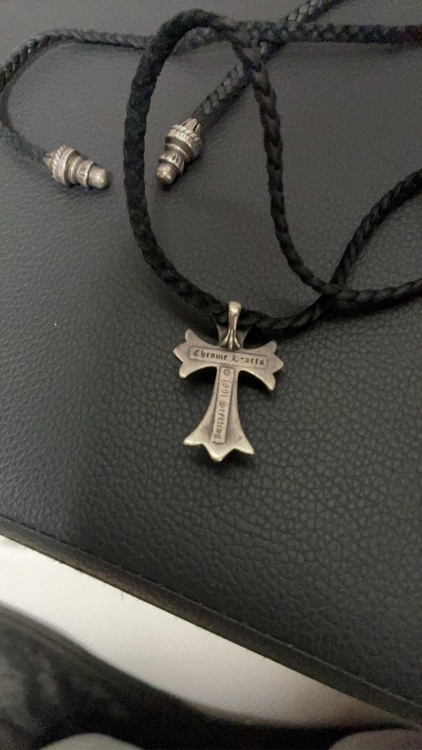 【クロムハーツ　CH CRS SMLスモールCHクロス BC ボロチップブレイド（古着・ファッション）の商品画像 - 査定依頼日：2026年2月25日 - 最高査定価格：30,000円