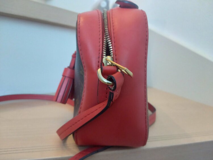 サントンジュ　赤　43556（ブランドバッグ）の商品画像 - 査定依頼日：2026年3月13日 - 最高査定価格：140,000円