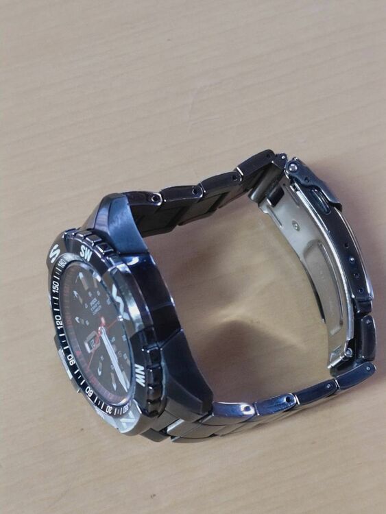 セイコー その他 セイコー5 スポーツ　SNZJ11J（高級時計）の商品画像 - 査定依頼日：2025年9月30日 - 最高査定価格：3,000円