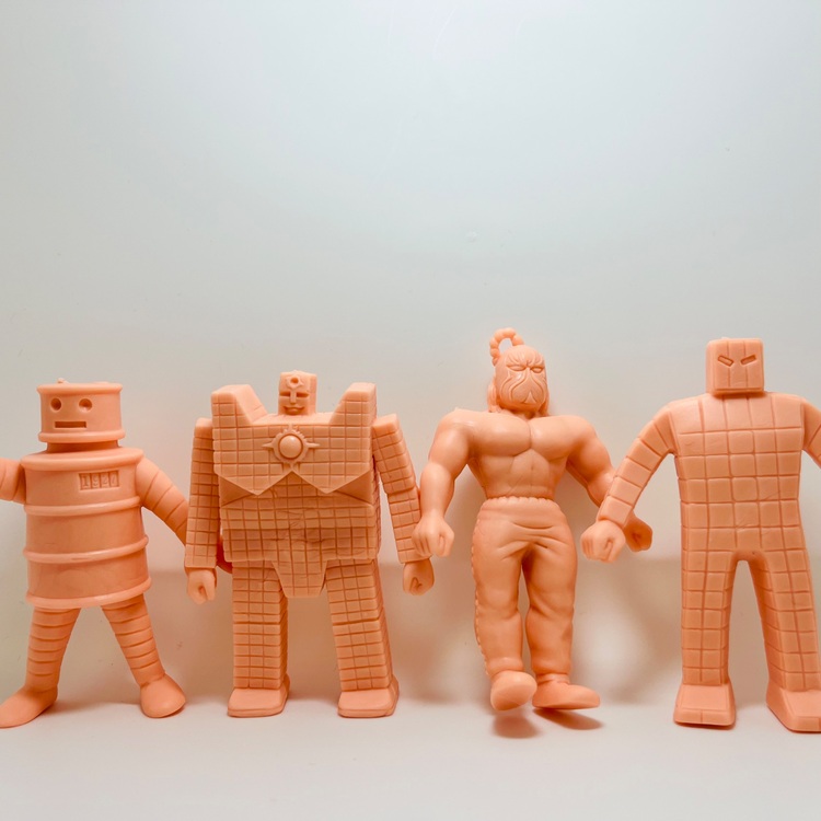 デカ消し24体セット（フィギュア・プラモデル）の商品画像 - 査定依頼日：2025年10月3日 - 最高査定価格：9,000円