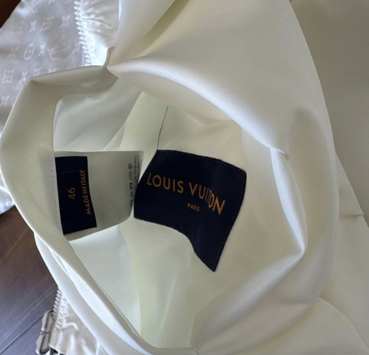 リバーシブルナイロンジャケット（古着・ファッション）の商品画像 - 査定依頼日：2026年2月23日 - 最高査定価格：100,000円